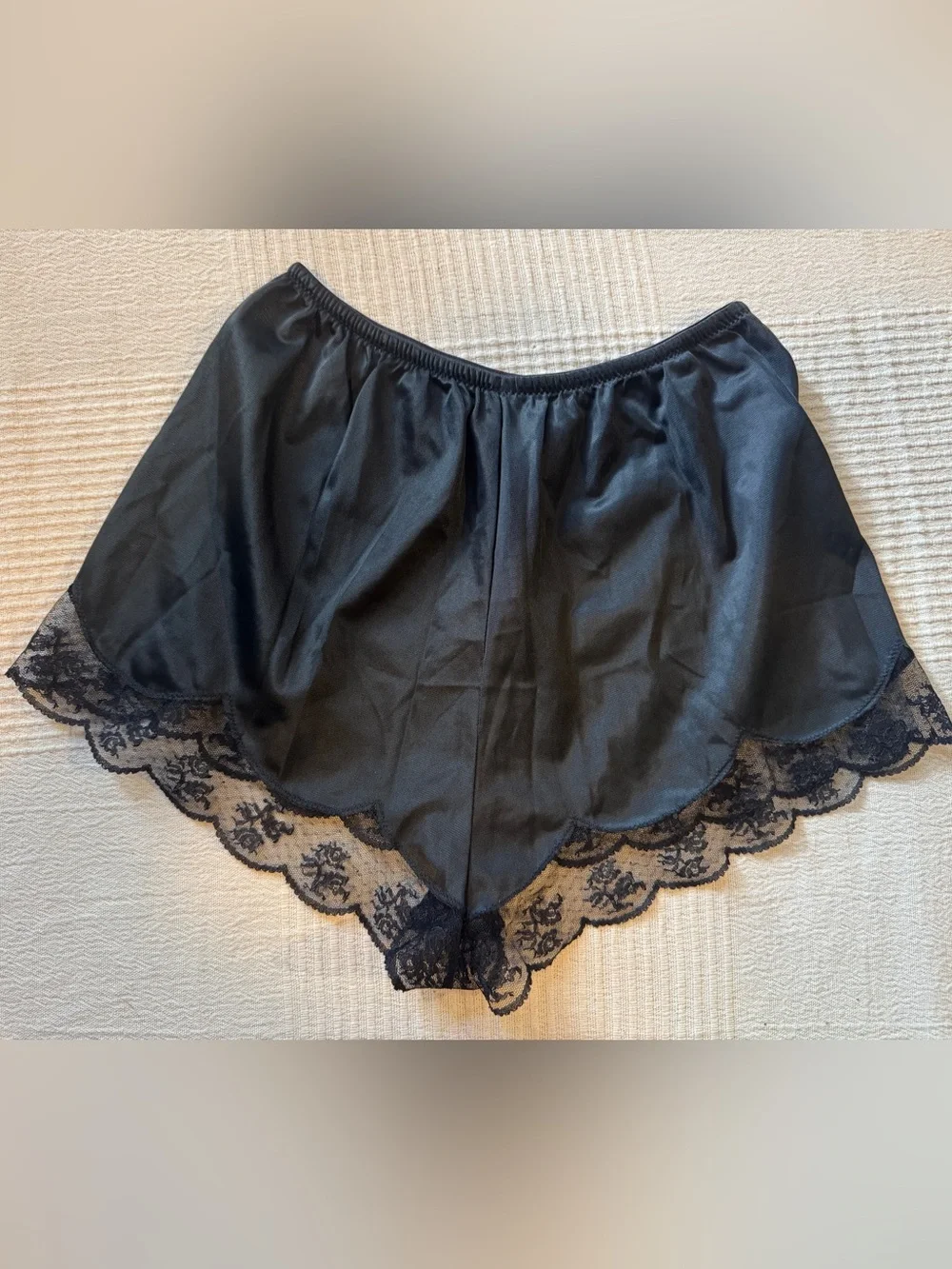 Vintage 70s Black Satin French Knickers w/ Scallop Lace Trim Hem XS